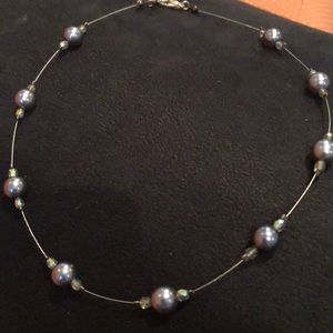 🦪Gray Pearl necklace and stud earrings